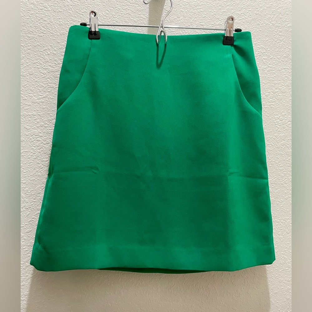 J. Crew Vibrant Green A-Line Skirt Front Pockets SZ 8